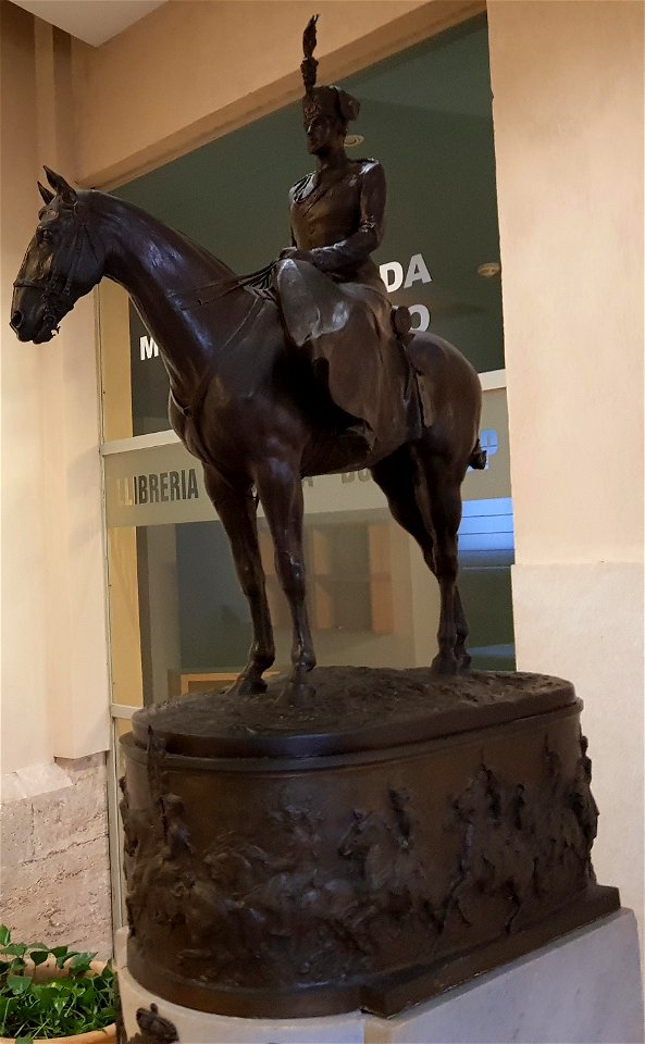VictoriaEugenia-Battenberg MarianoBenlliure-Gil 1922 MusBelArt-Valencia 20191203 3w