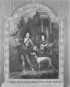Johannes (I of II) Voorhout - Schoorsteenstuk voorstellende twee jongens, jachthond en valk - KA 2923.3 - Amsterdam Museum