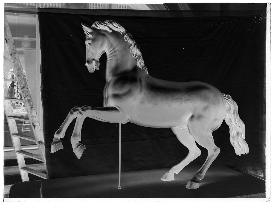 Voltige-häst - Livrustkammaren - 51392-negative