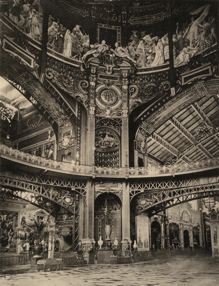 Vue intérieure du dôme central. Grand vestibule d'honneur