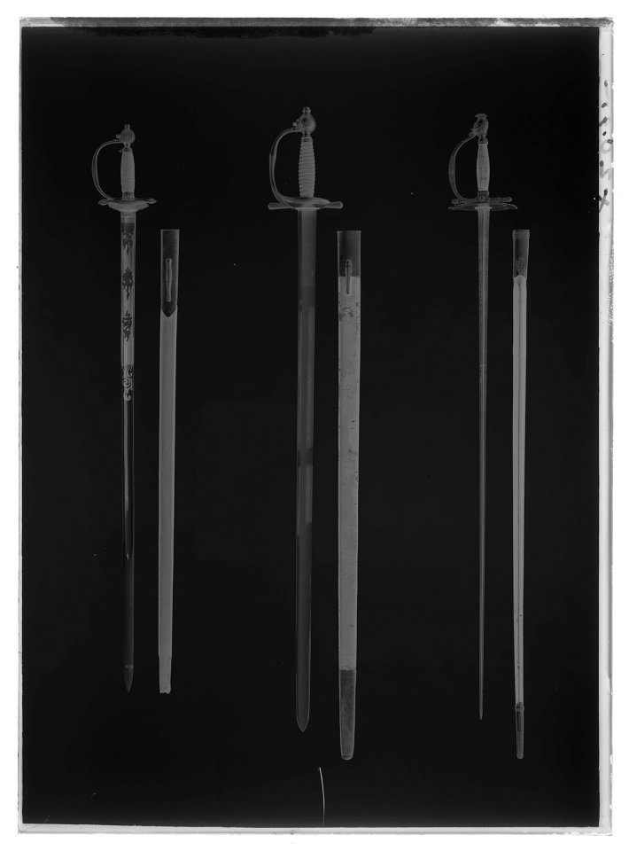 Värja av kavalleriofficerstyp, Sverige ca 1790-talets mitt - Livrustkammaren - 53039-negative