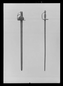 Värja, s. k. infödsrättsvärja, Danmark 1776 - Livrustkammaren - 9848