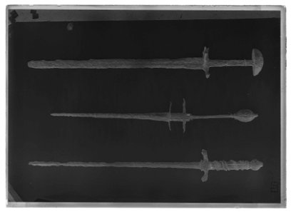 Värja fragmentarisk - Livrustkammaren - 9012-negative