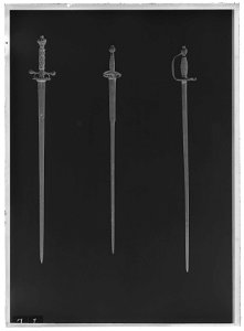 Värja, s. k. infödsrättsvärja, Danmark 1776 - Livrustkammaren - 35023-negative