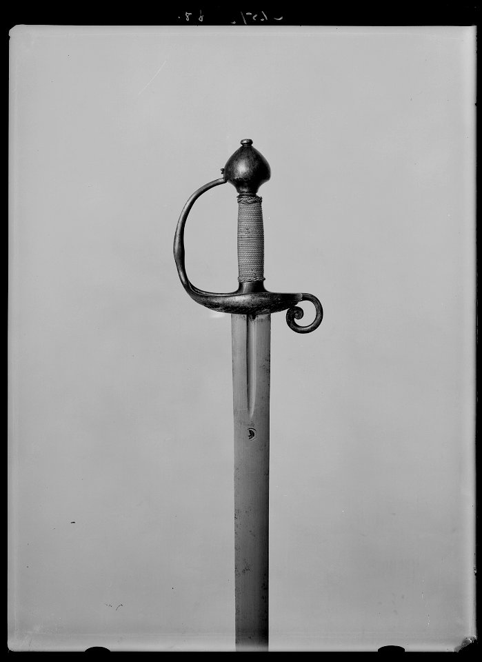 Värja, Solingen, ca 1650, som tillhört Karl X Gustav, förd i polska och danska kriget - Livrustkammaren - 60832