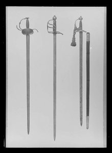 Värjor, enr18110-18111 - Livrustkammaren - 78361