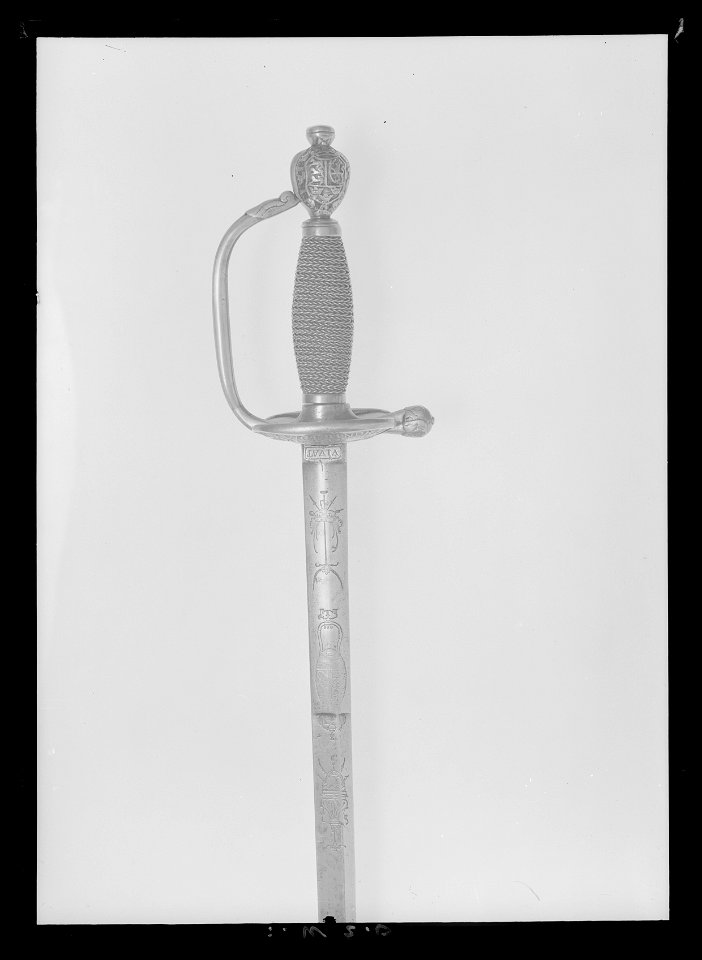Värja, s. k. infödsrättsvärja, Danmark 1776 - Livrustkammaren - 52656