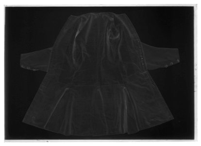 Väst till Karl XIIs uniform från Fredrikshald 1718 - Livrustkammaren - 10172-negative