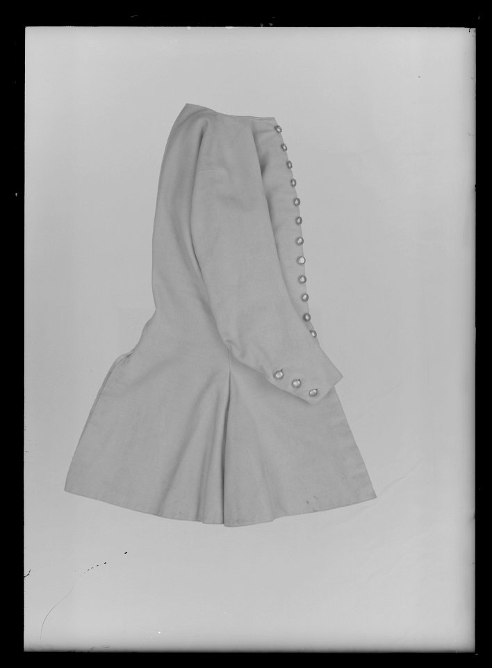 Väst till Karl XIIs uniform från Fredrikshald 1718 - Livrustkammaren - 61536