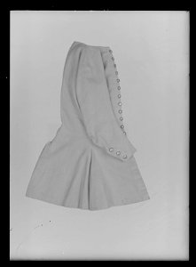 Väst till Karl XIIs uniform från Fredrikshald 1718 - Livrustkammaren - 61536