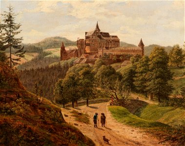 Wanderer vor der Burg Pernstein