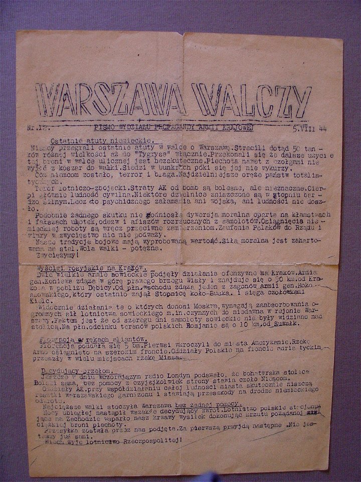 Warszawa Walczy nr 12 s. 1