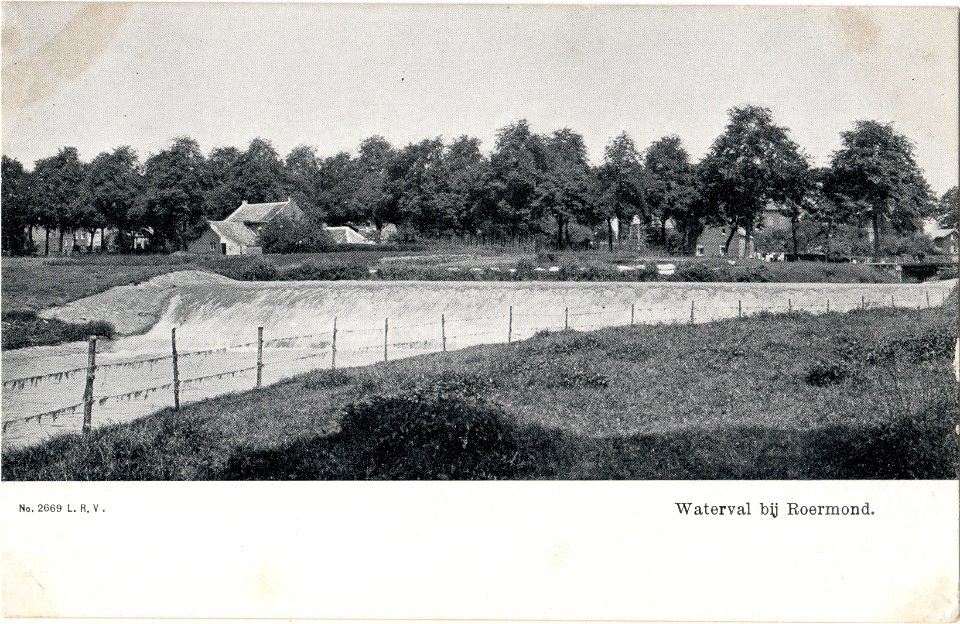 Waterval bij Roermond No 2669 LRV black and white (recto)