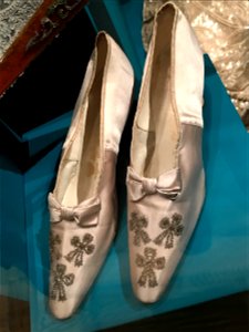 White silk shoes with beaded bows