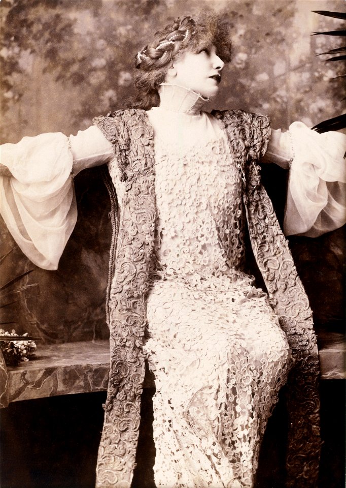 William and Daniel Downey - Sarah Bernhardt in Francesca de Rimini - Google Art Project