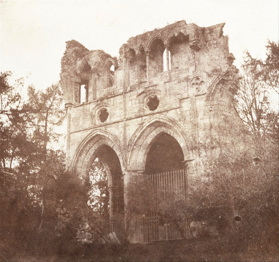William Henry Fox Talbot - The Tomb of Sir Walter Scott - Google Art Project