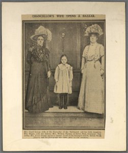 With best wishes for the season to you and your family from Dame Margaret Lloyd George and Rt. Hon. D. Lloyd George (5254839)