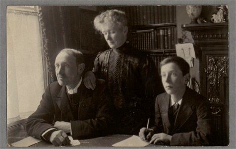 Y Parch & Mrs. Isaac Davies & William David Davies (5449700)