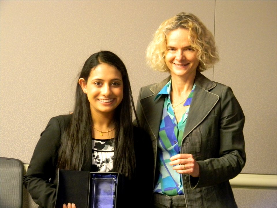 Yamini Naidu & NIDA Director Dr. Nora Volkow (7257610024)