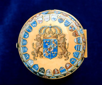 Ytterboett av guld till Karl XIIs ur - Livrustkammaren - 39310