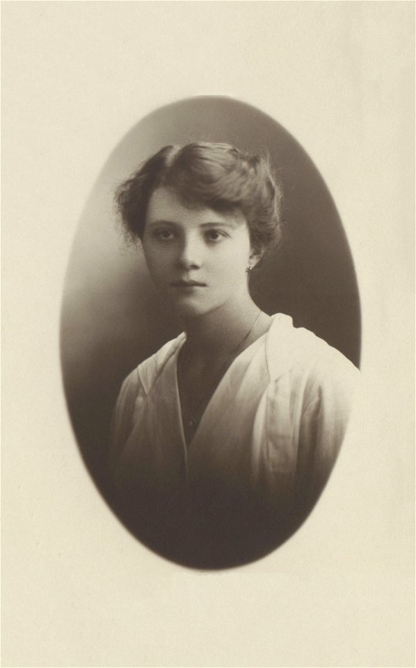 ZOFIA OSTASZEWSKA fot. Henner Jaeger Lwow