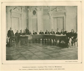 Członkowie komitetu i dyrekcji Tow. Kred. m. Warszawy Grupa ofiarowana p. Aleksandrowi Temlerowi ... Podług fotografii L. Kowalskiego (79407)