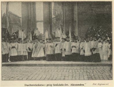 Duchowieństwo przy kościele Św. Aleksandra wizyta cara Mikołaja II i carycy Aleksandry w Warszawie (61546)
