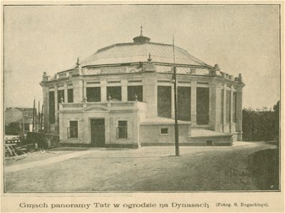 Gmach panoramy Tatr w ogrodzie na Dynasach Fotogr. S. Bogackiego (81763). Free illustration for personal and commercial use.