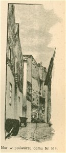 Mur w podwórzu domu Nr 514 (76437)