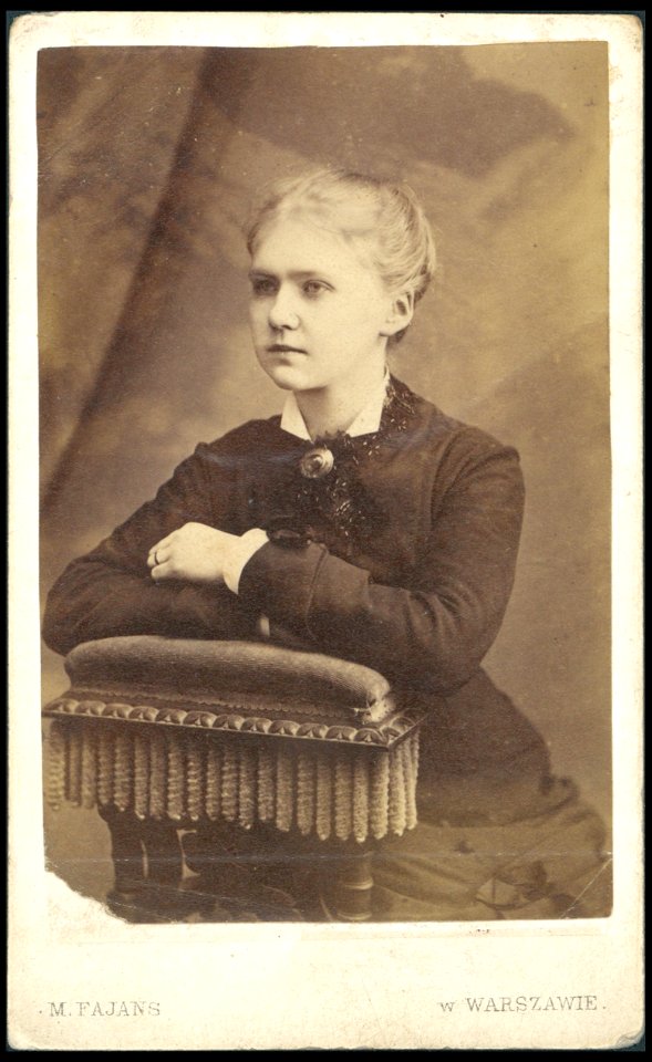 Portret Lucji Zulinskiej ca 1880 (33505916)