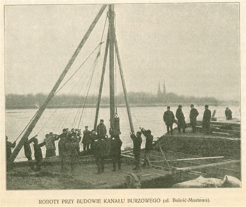 Roboty przy budowie kanału burzowego ulice Boleść-Mostowa (79246)