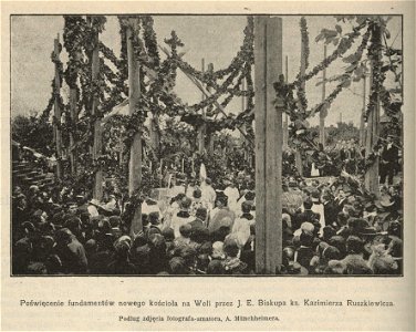 Poświęcenie fundamentów nowego kościoła na Woli przez J. E. biskupa ks. Kazimierza Ruszkiewicza (55575)