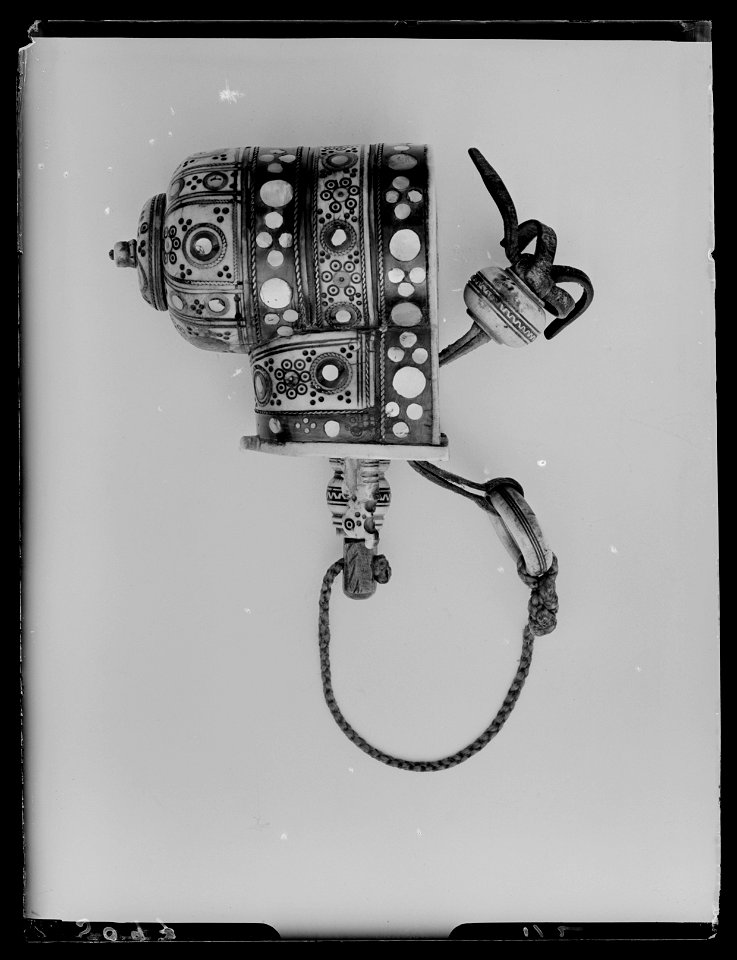 Fängkruthorn, 1600-tal - Livrustkammaren - 2208