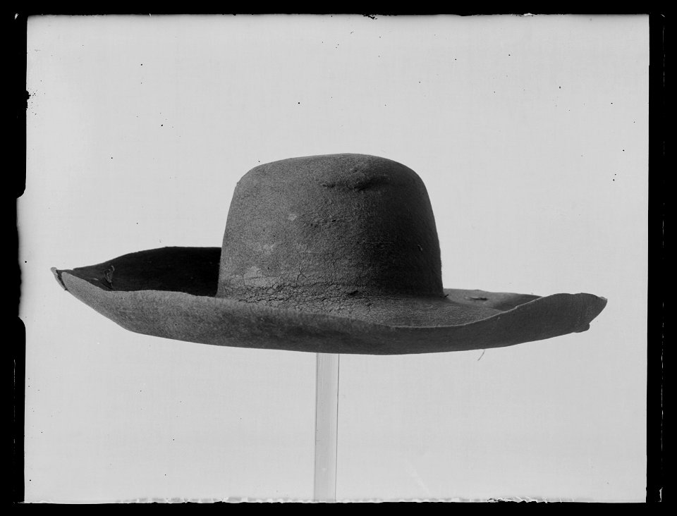 Hatt, trekantig - Livrustkammaren - 70641