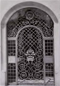 Haus Zeller, Stuttgart, Schmiedeeiserne Tür