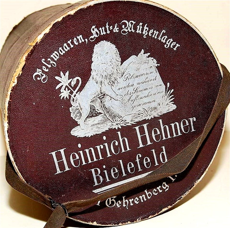 Heinrich Hehner, Pelzwaren, Hut- und Mützenlager, Bielefeld (Muffschachtel)