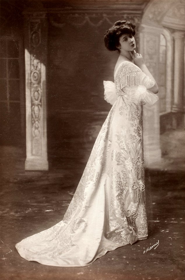 Henri Manuel - French Fashion Photograph - Google Art Project