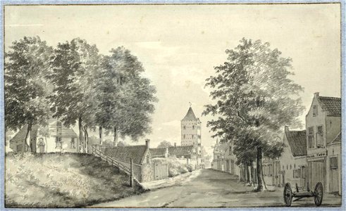 HUA-36710-Gezicht in de Achterstraat te Utrecht met links de stadswal aan de stadszijde en de achtergevel van de waltoren de Beer en op de achtergrond de Pompet