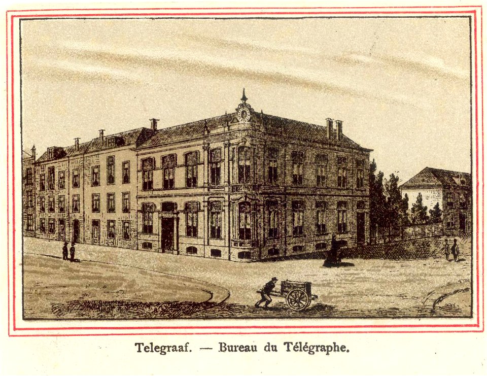 HUA-38195-Gezicht op de voor en zijgevel van het Telegraafgebouw op de hoek van Westertraat links en de Moreelselaan rechts te Utrecht uit het noordwesten