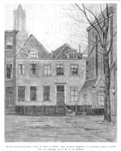 HUA-38085-Gezicht op de voorgevel van het huis Pieterskerkhof 5 te Utrecht met rechts een gedeelte van het zuidertransept van de Pieterskerk en op de achtergron
