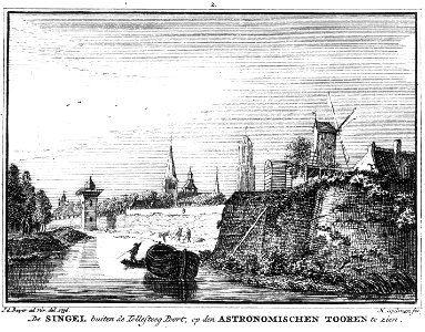 HUA-36344-Gezicht over de stadsbuitengracht op de stadswal te Utrecht uit het zuiden met links de singel op de achtergrond de Smeetoren de toren en het dak van 
