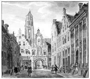 HUA-35571-Gezicht in de Lange Nieuwstraat te Utrecht met de poort van de St Paulusabdij de Pauluspoort en daarachter de Domtoren uit het zuiden
