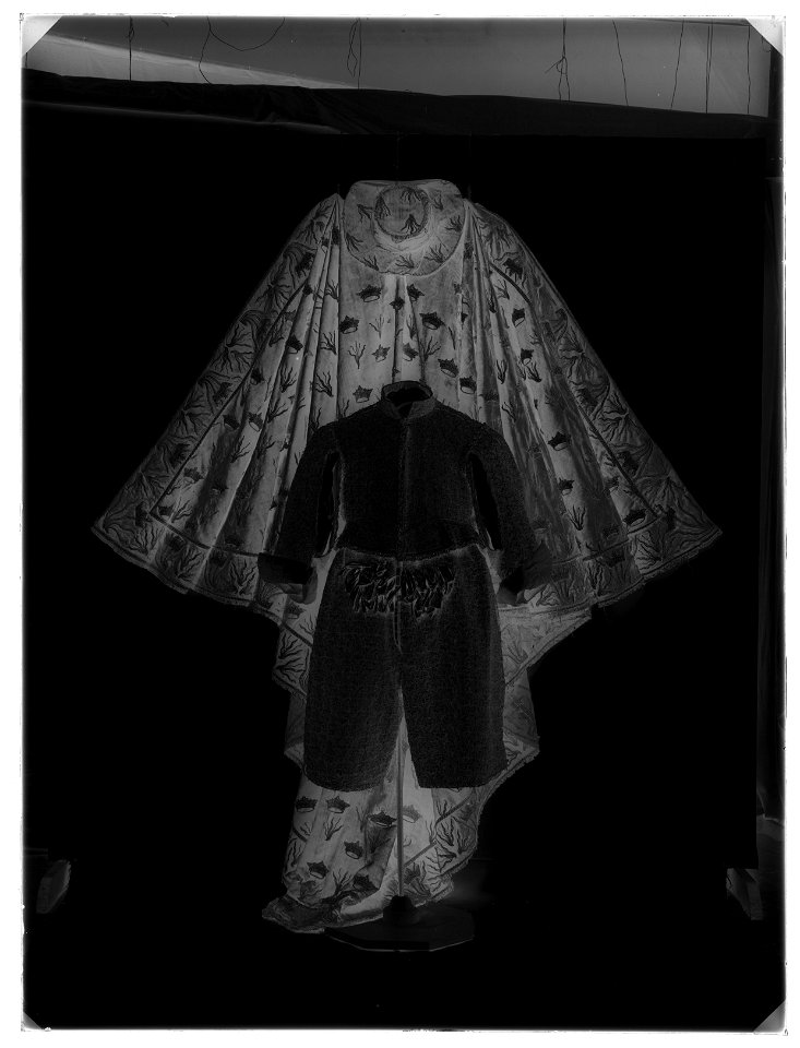Kröningsmantel - Livrustkammaren - 17141-negative