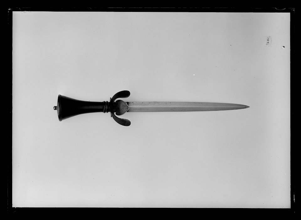 Landsknektsdolk-imitation, Tyskland, 1820-1850 c - Livrustkammaren - 77518