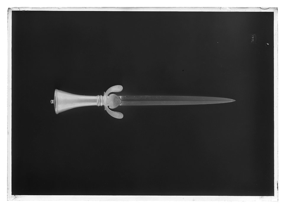 Landsknektsdolk-imitation, Tyskland, 1820-1850 c - Livrustkammaren - 77518-negative