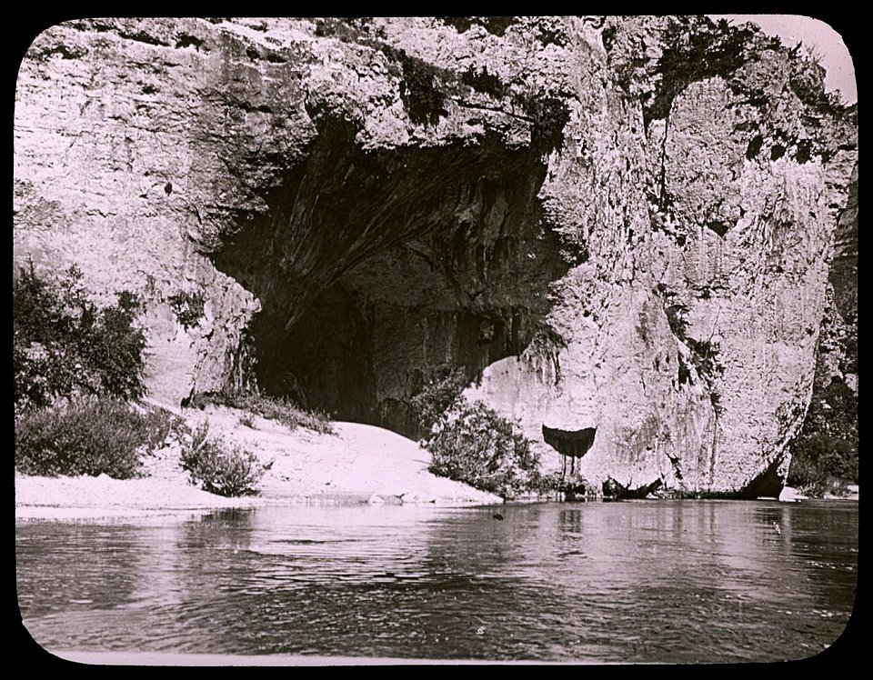 Les Fils d'Émile Deyrolle - Lozère, les Gorges du Tarn, Grotte de la momie