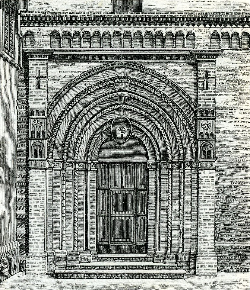 Macerata Porta della chiesa di S Maria della Pace