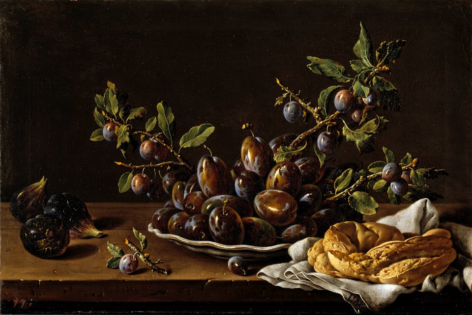 Meléndez-Fruiter amb prunes en un plat, figues i una rosca de pa