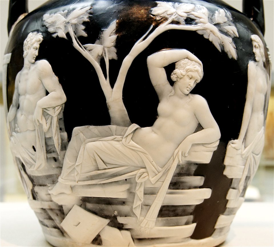 Portland Vase BM Gem4036 n2