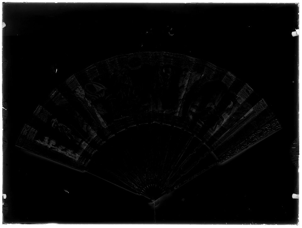 Solfjäder - Livrustkammaren - 34336-negative